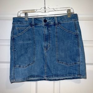 American eagle next level stretch high waisted Jean skirt